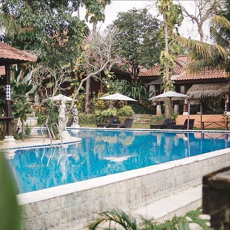 Ubud Hotel&Cottages Malang Esterno foto